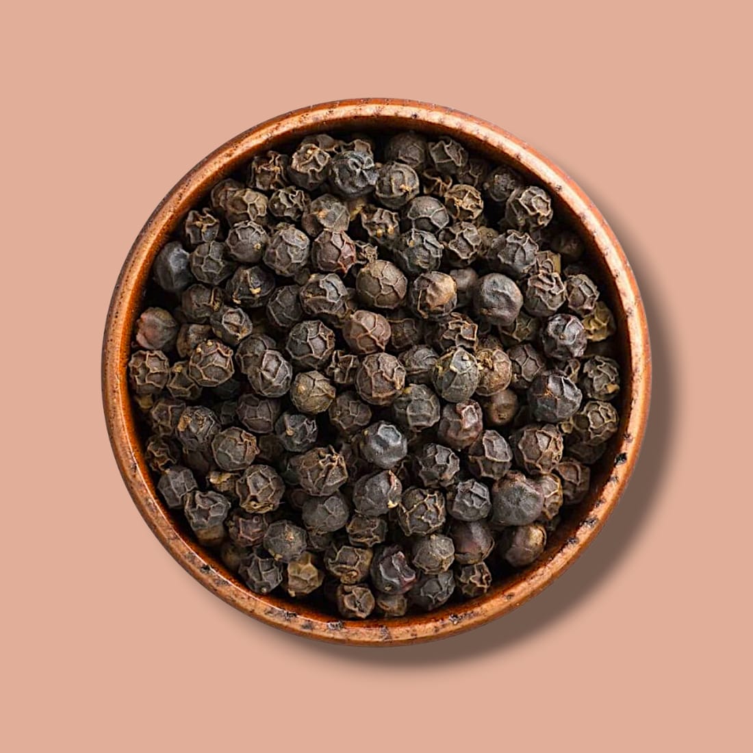 Schwarzer Pfeffer ganz