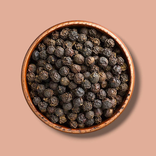 Schwarzer Pfeffer ganz